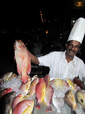 Fisch BBQ direkt am Strand
